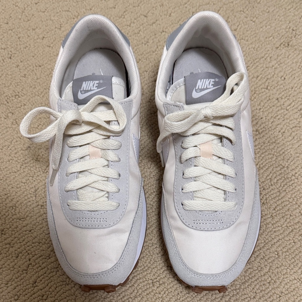 Nike Women's Dbreak Sneakers